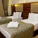 Hotell Adanava 4*