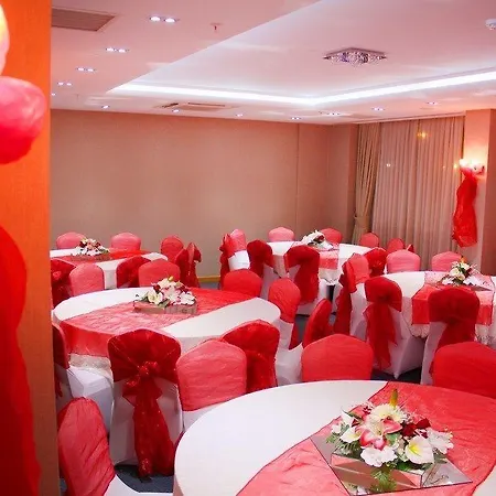 Готель Adanava Адана