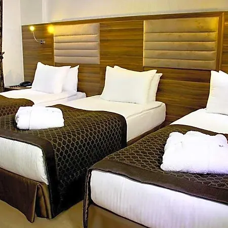 Hotel Adanava 4*