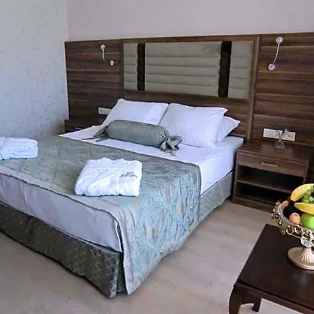 Adanava Hotel 4*