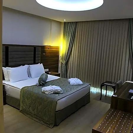 Hotel Adanava