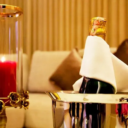 Готель Adanava