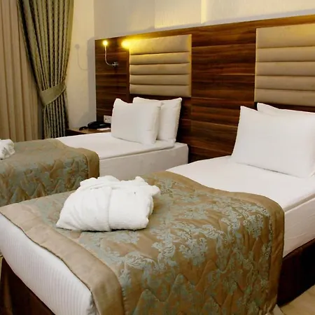 Hotel Adanava 4*